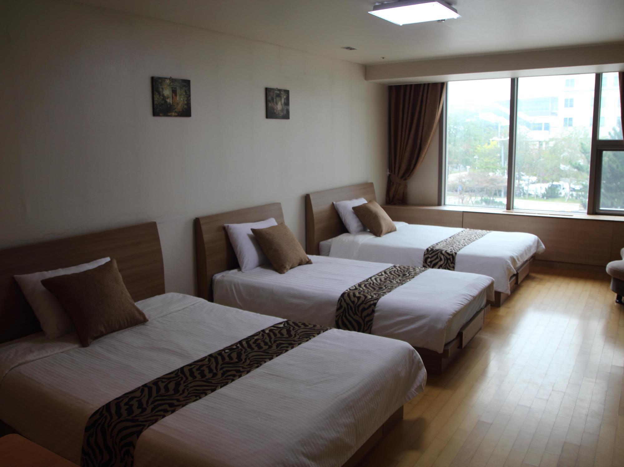 Incheon Airport Guesthouse Exterior photo